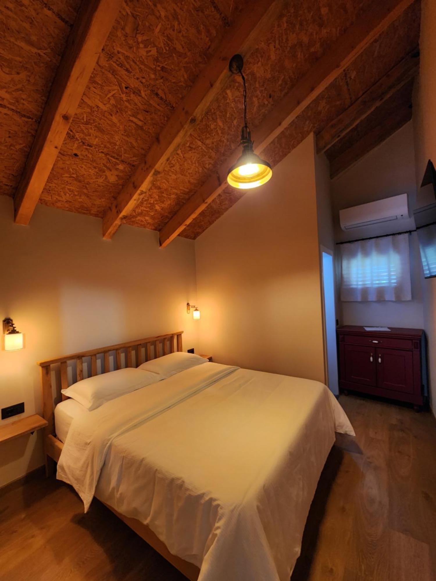 Guesthouse Te Avllia Këlcyra Kültér fotó